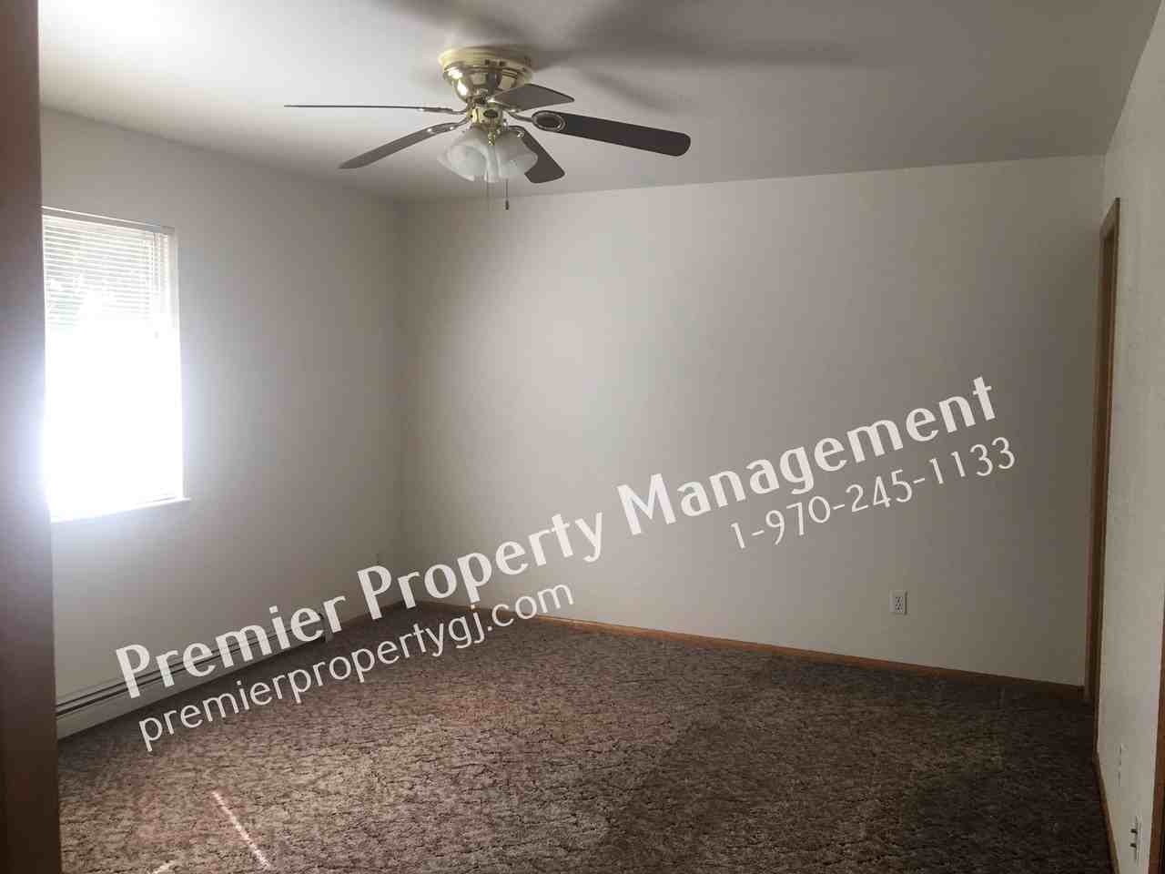 464 Pera St - Photo 7 of 13