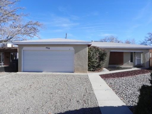 1908 Dakota St NE - Photo 2 of 23