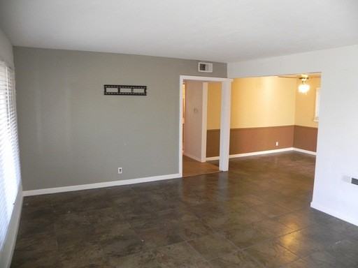 1908 Dakota St NE - Photo 3 of 23