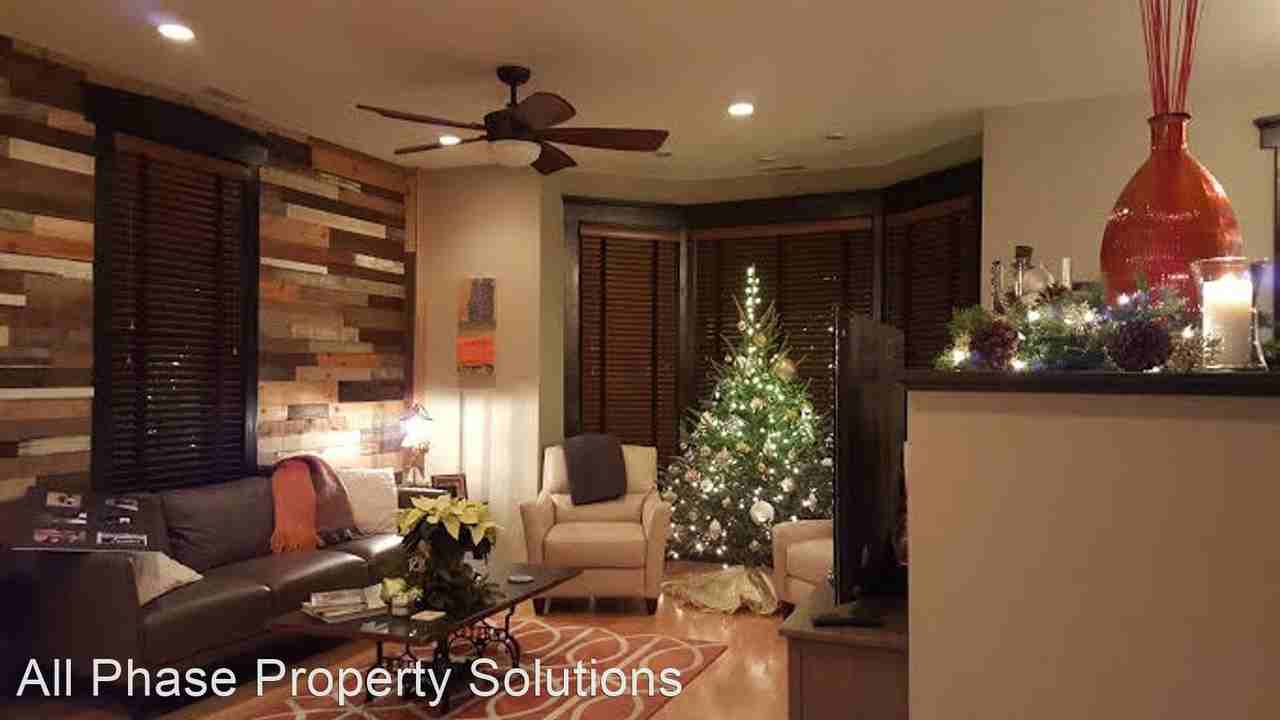 214 N 6th - Photo 2 of 7
