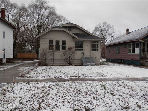 1881 Manz St - Photo 2 of 25