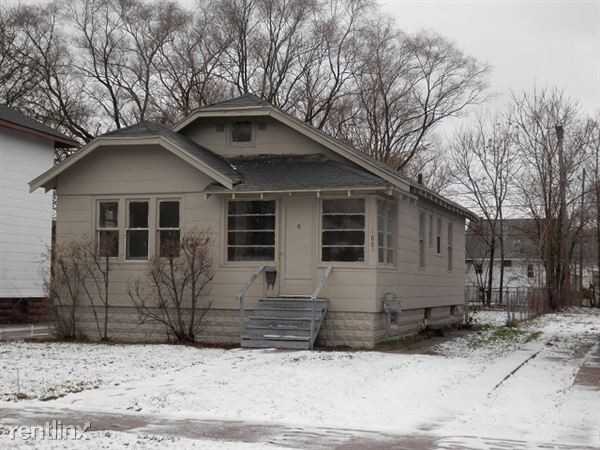 1881 Manz St - Photo 3 of 25