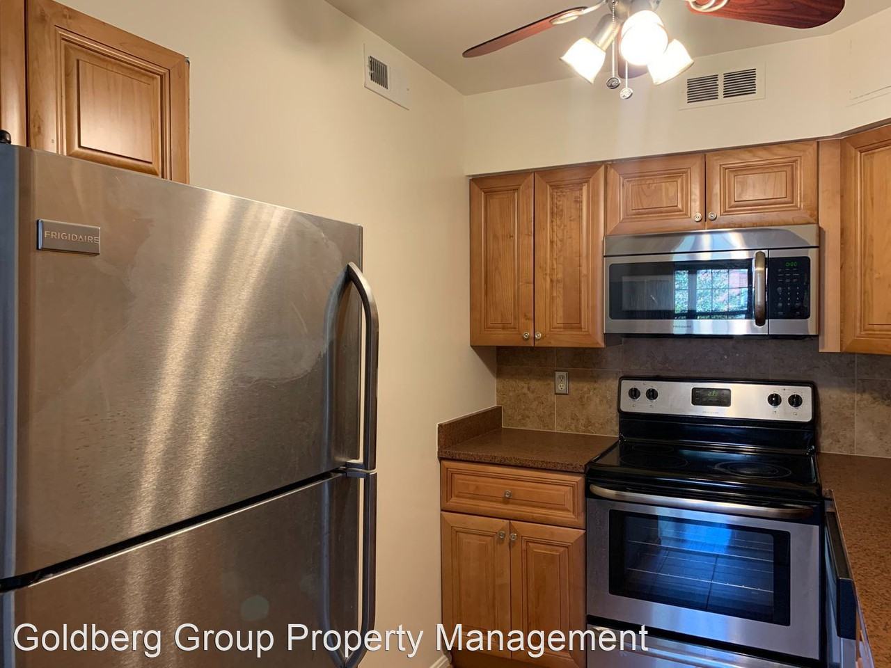 3802 Rodman St Nw #302 - Photo 3 of 26