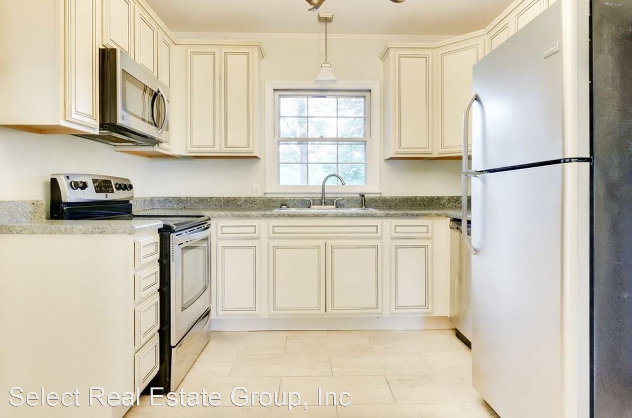 827 Glendora Dr - Photo 3 of 23