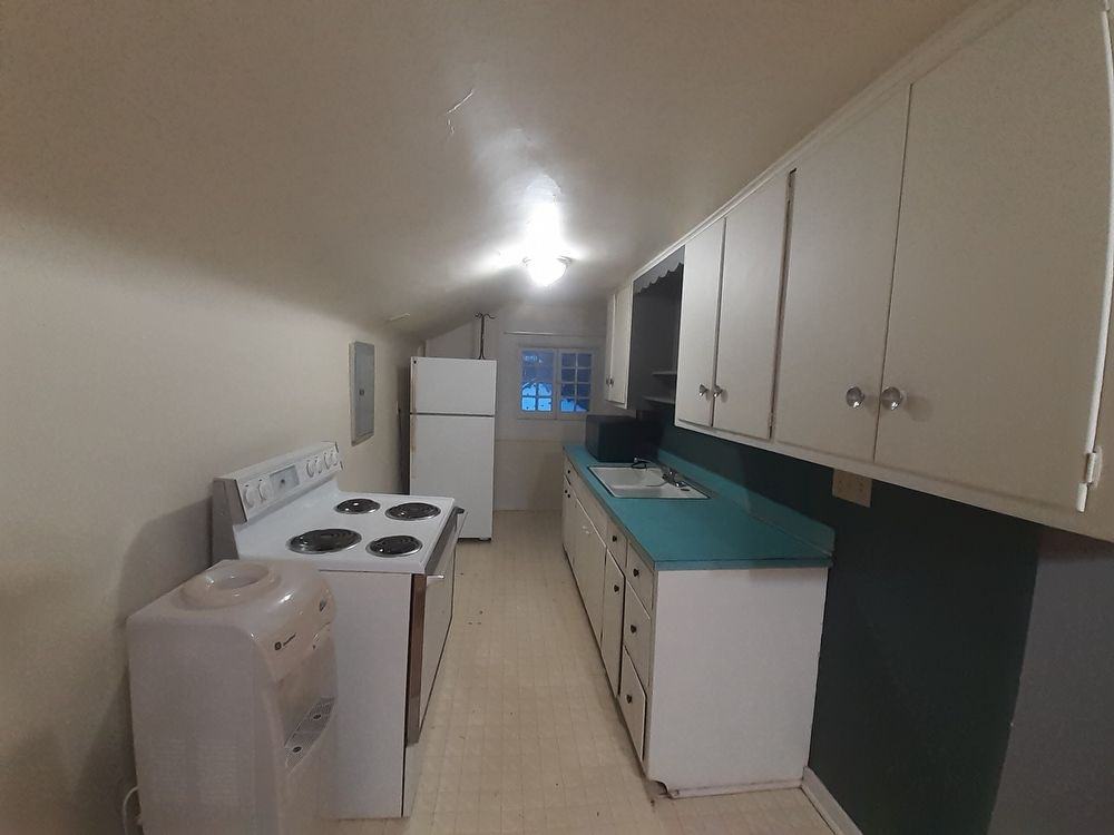 703 S Monroe Ave Uppr - Photo 2 of 5