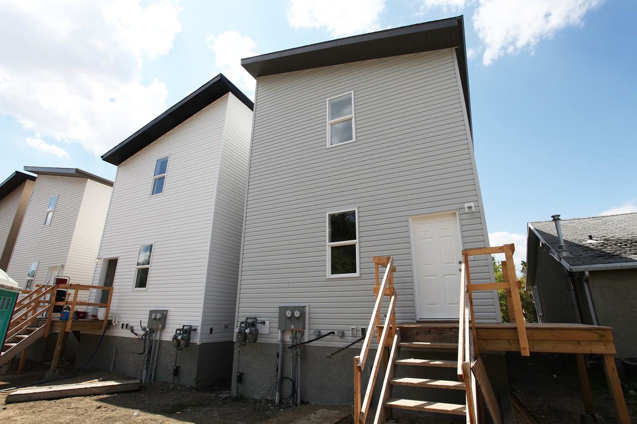 2271 Pasqua Street #B - Photo 2 of 9