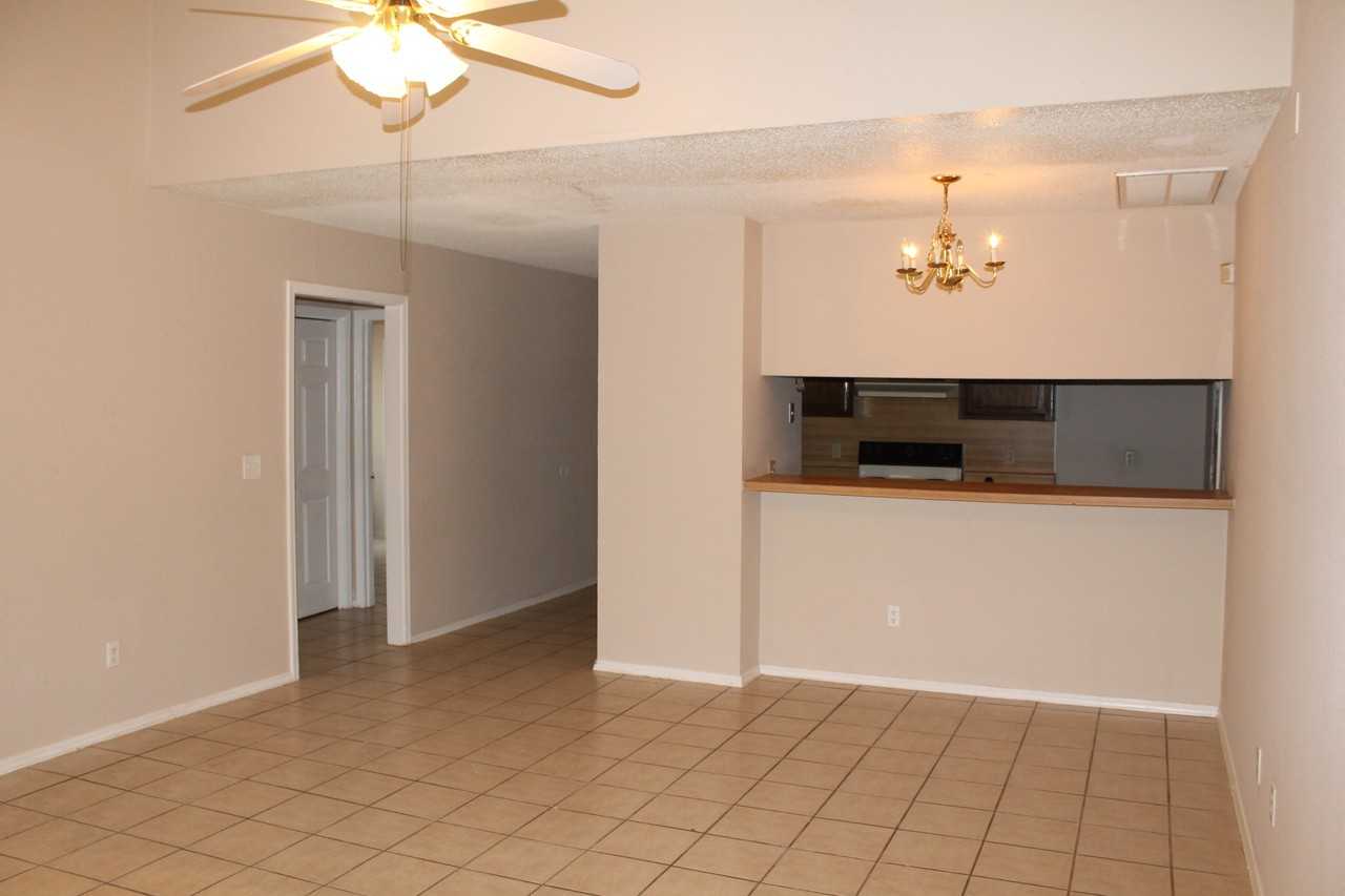 6610 S Yorktown Ave - Photo 3 of 13