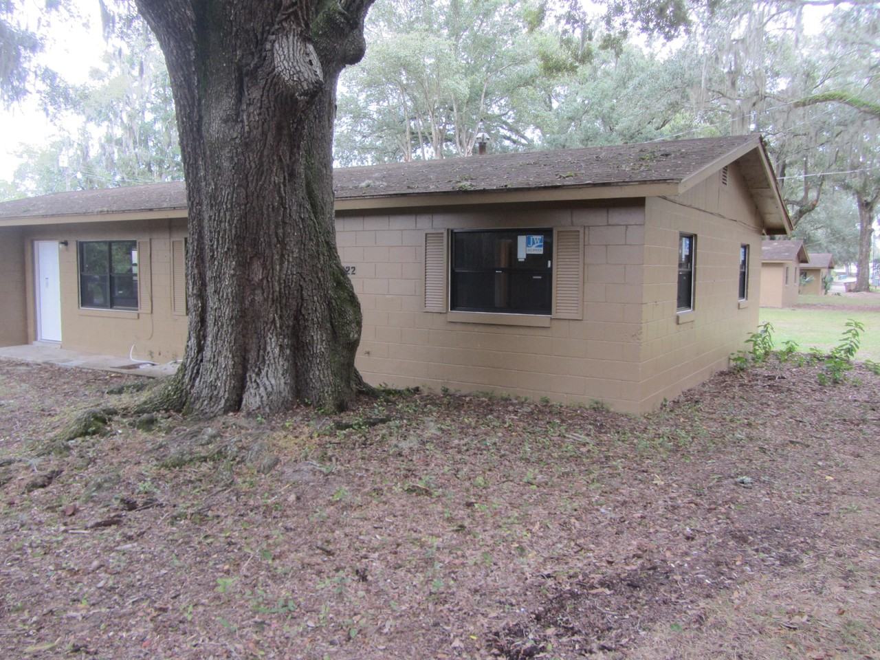 1922 SW 7th Pl - Photo 2 of 9