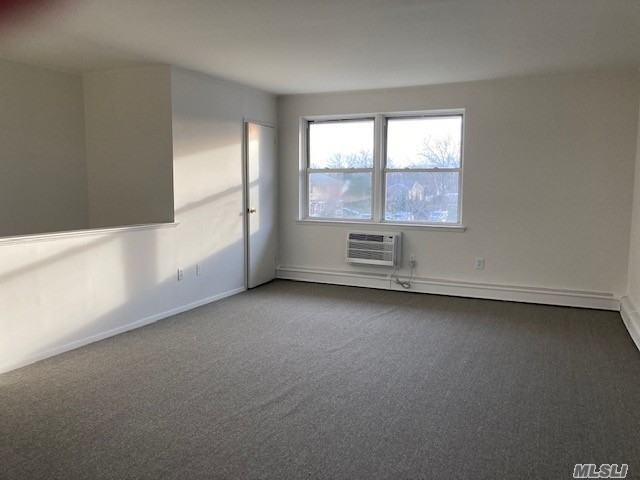 206 Flower Rd - Photo 2 of 8