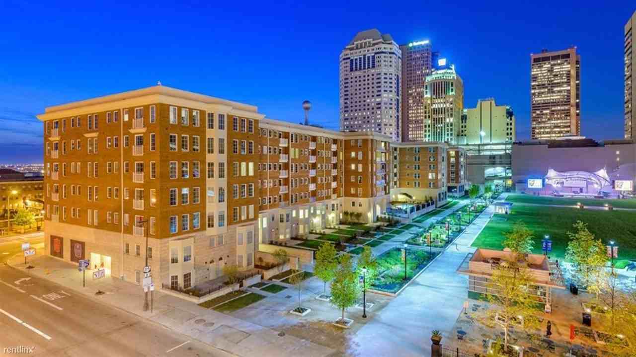 Landing Furnished Apartment Highpoint on Columbus Commons - Photo 2 of 49