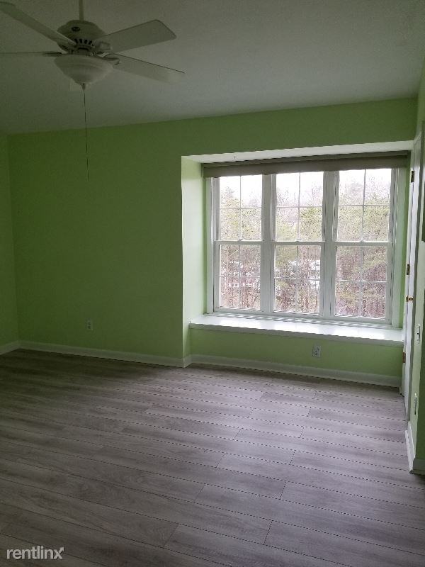 3040 Winterberry Dr - Photo 2 of 36