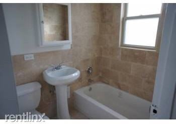 7632 1/2 N Milwaukee Ave - Photo 3 of 9