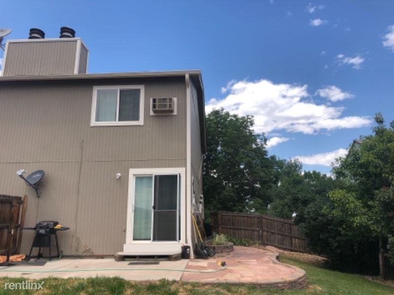 3219 3219 Sumac St 1 - Photo 2 of 16