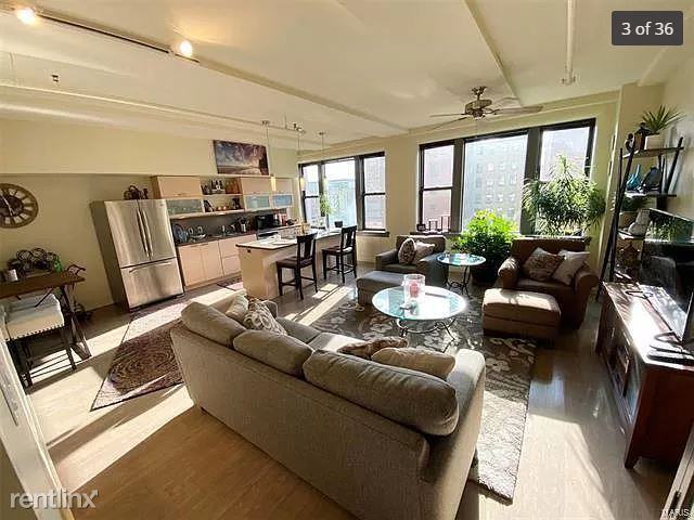 915 915 Olive St 906 - Photo 2 of 45