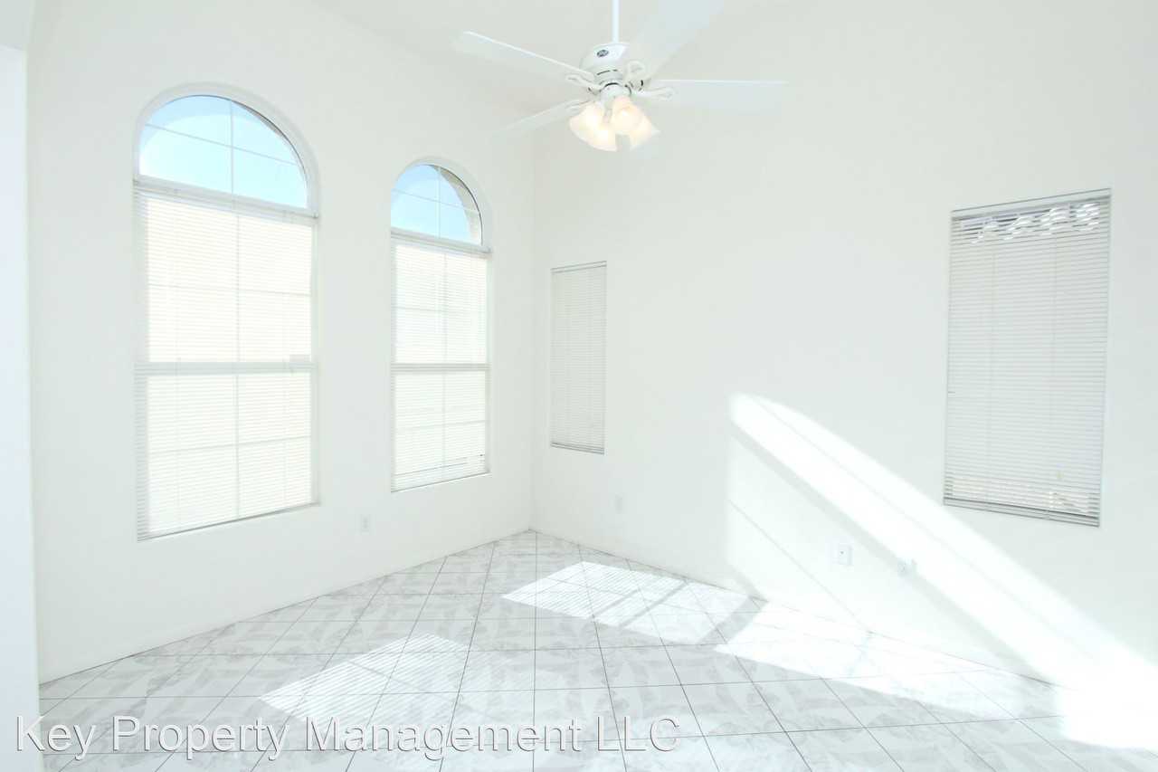 5830 Willow Trace Ave - Photo 3 of 17