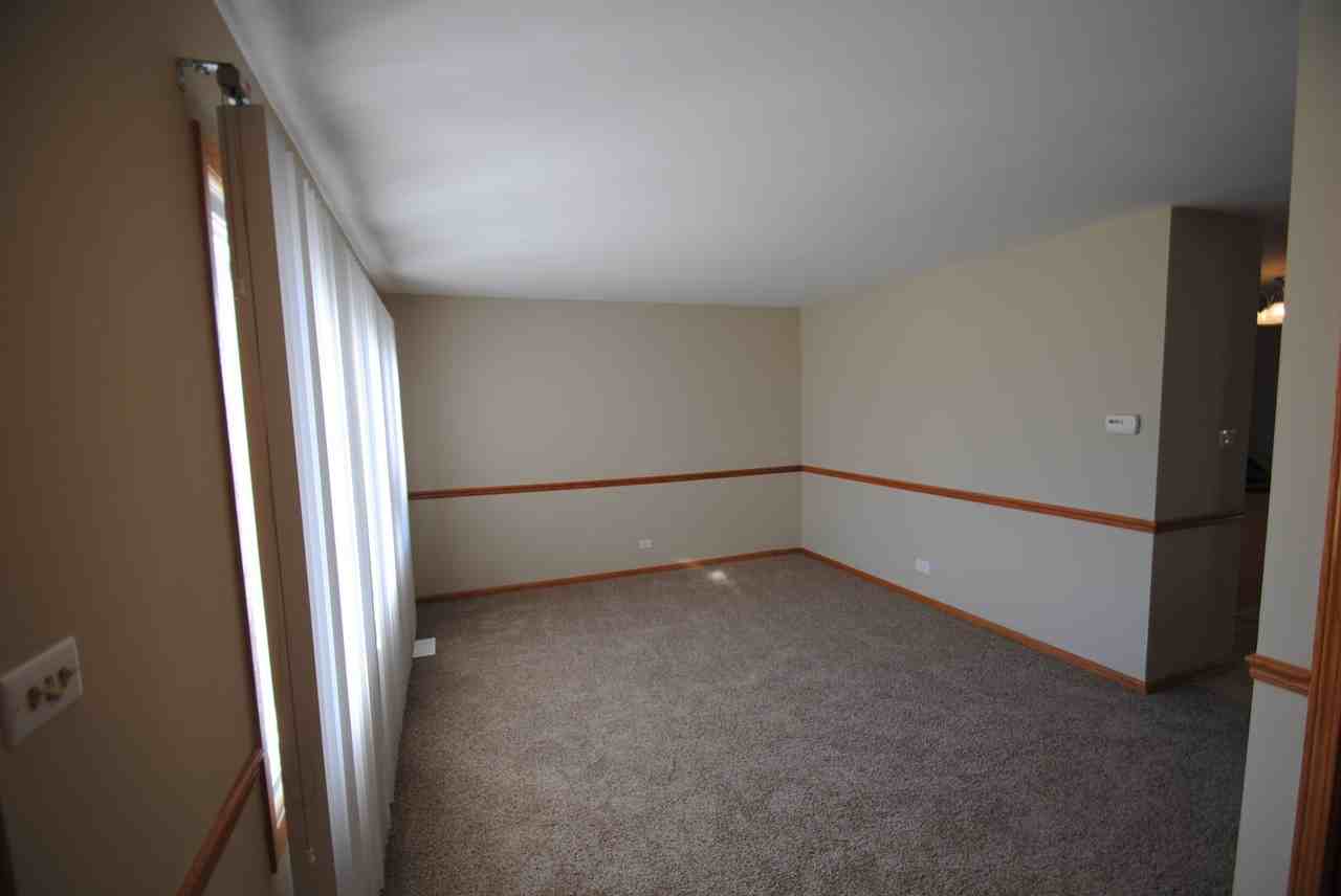 16101 Debra Dr - Photo 3 of 15