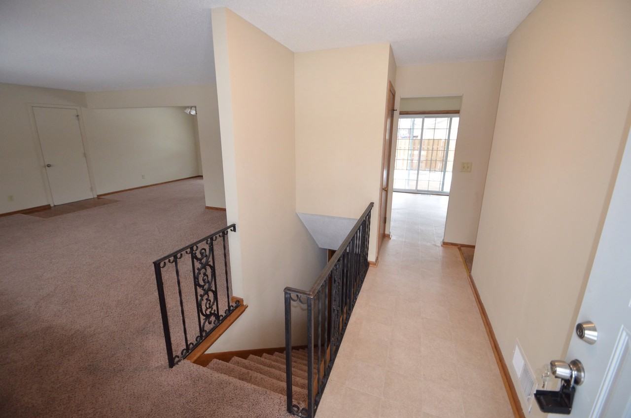 1411 Bidwell St - Photo 2 of 10