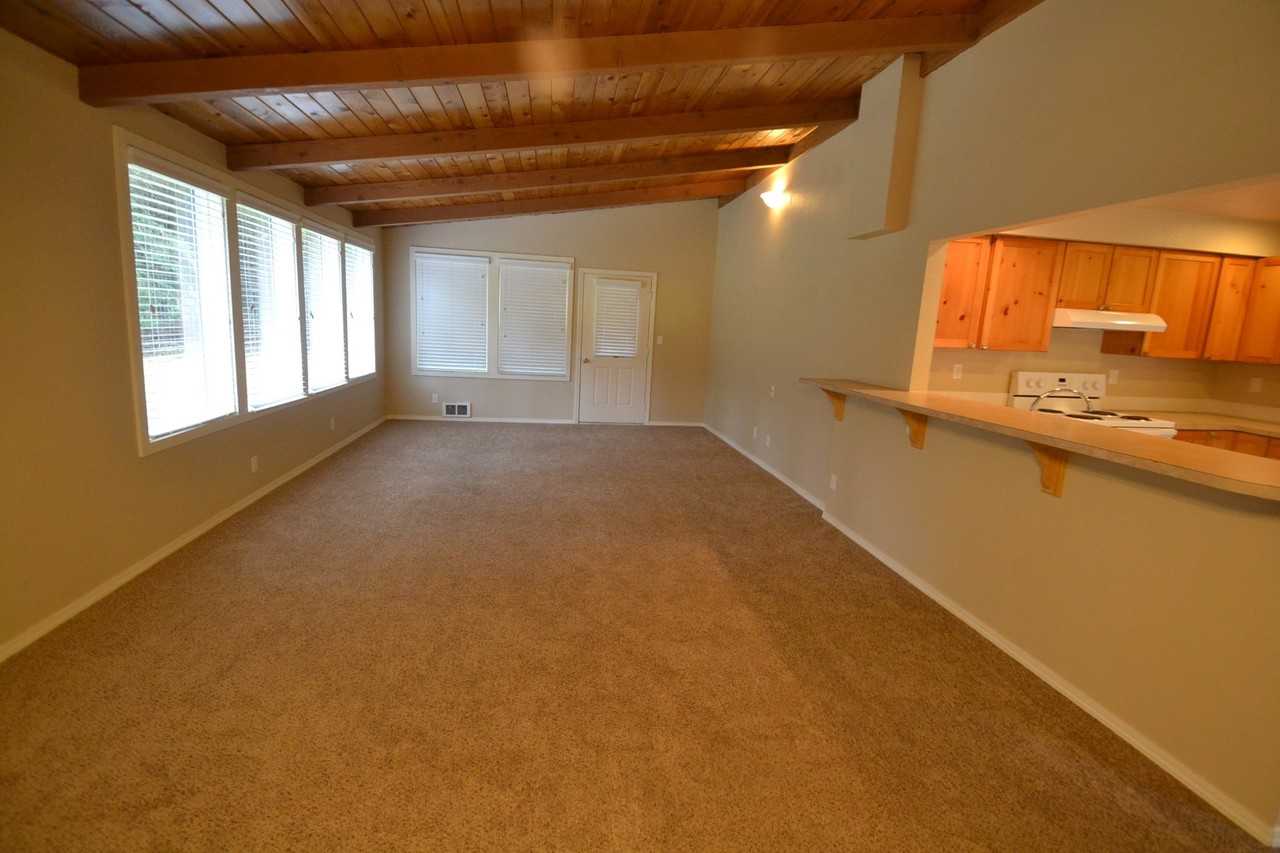 11810 240th St NE - Photo 3 of 6