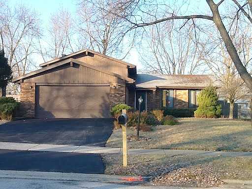 22962 Bruce Dr - Photo 2 of 15