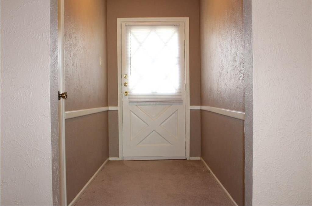 1236 Briarcove Dr - Photo 3 of 20