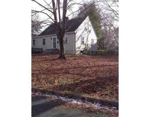 8 Columbus St - Photo 2 of 5