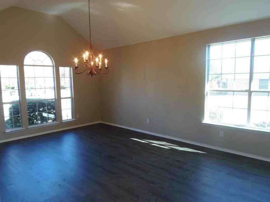 634 Lone Ridge Way - Photo 2 of 18