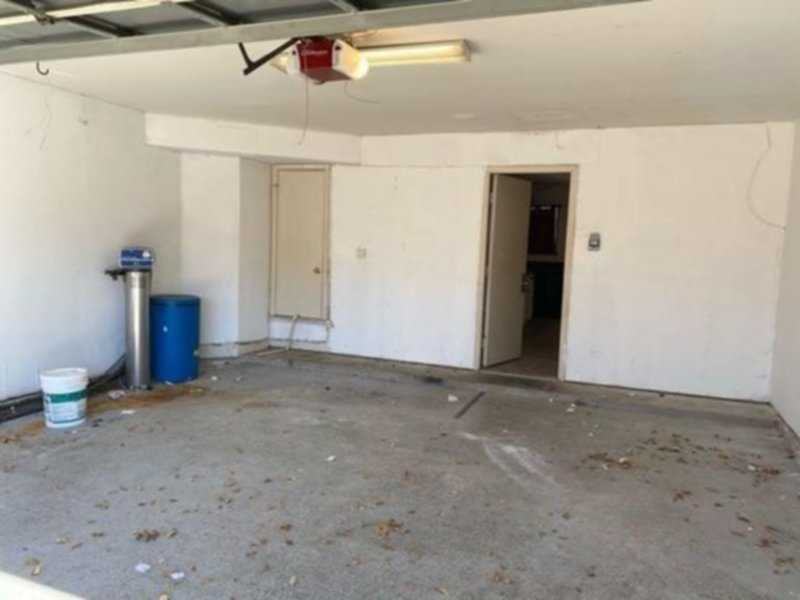 2303 Bennington Dr - Photo 3 of 6