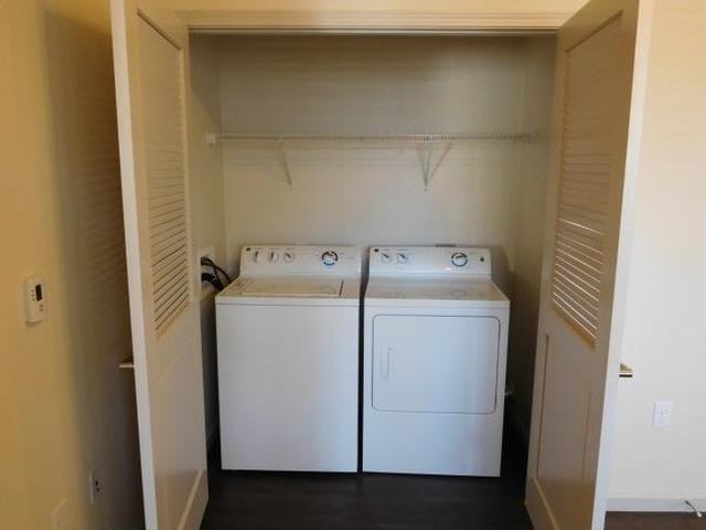 7346 Parkway Dr - Photo 2 of 16