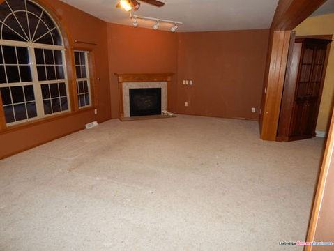 3081 96th Ave - Photo 3 of 10