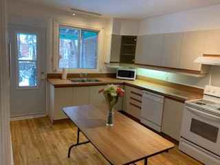 2066 Avenue Connaught #2066