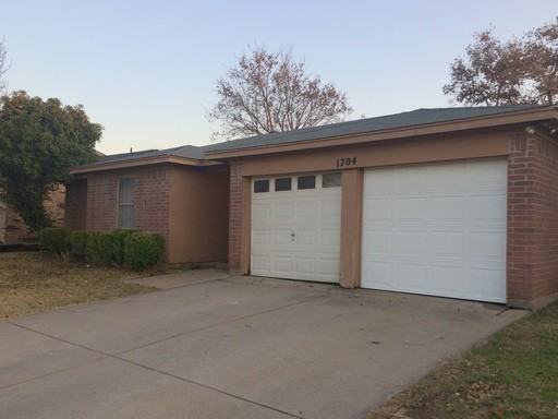 1704 Bayou Dr - Photo 2 of 19