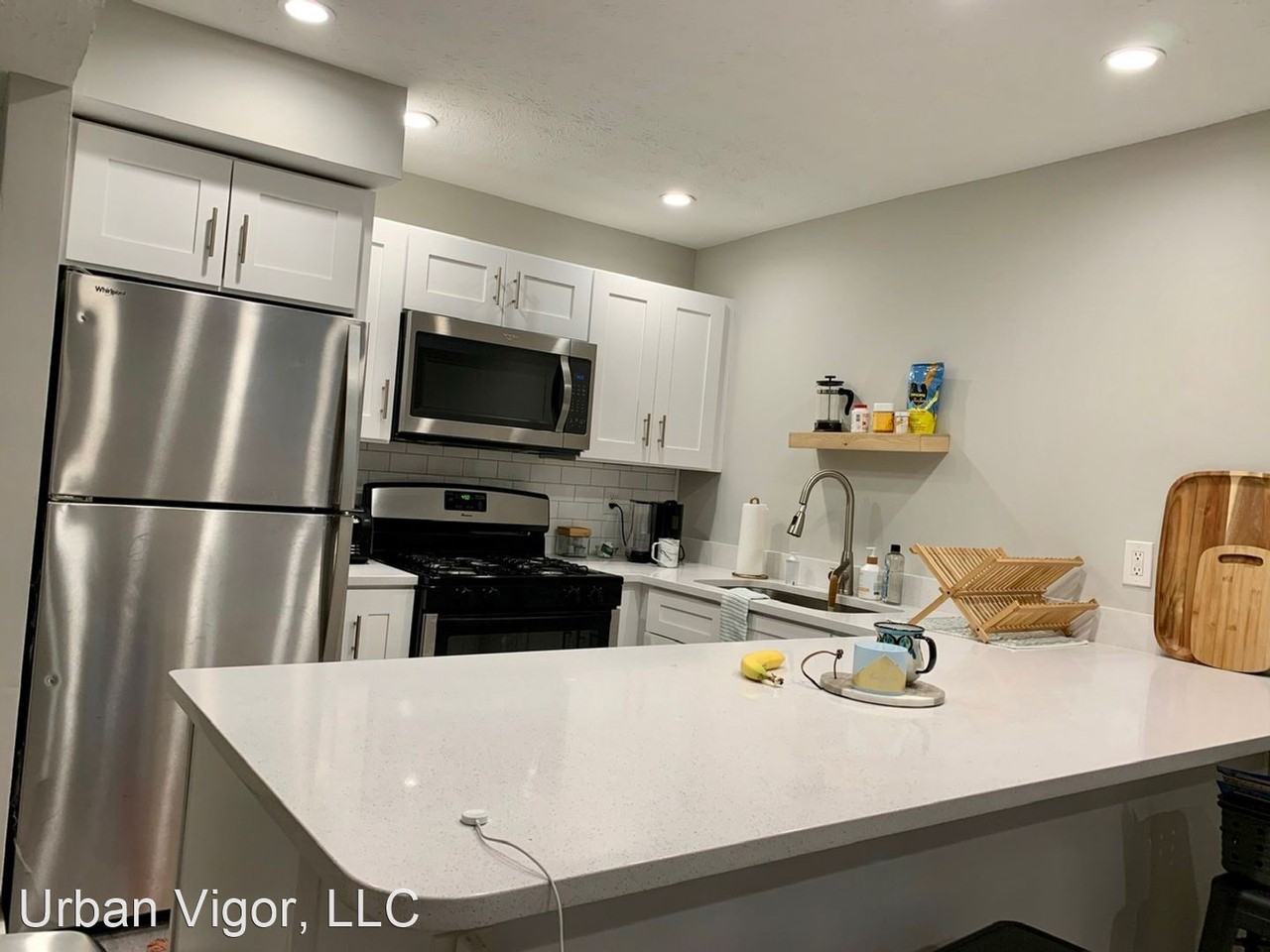 137 Woodland Ave - Photo 2 of 26