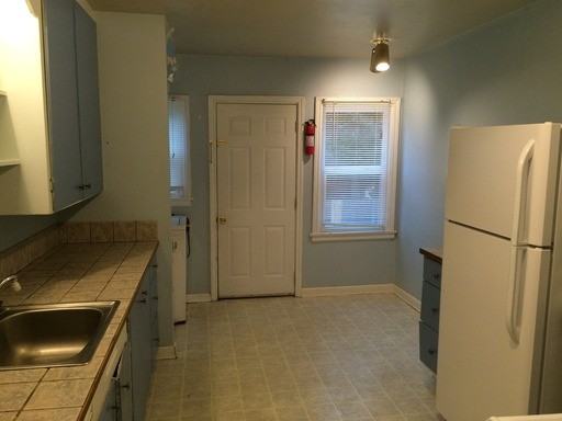 2129 4th St - Photo 3 of 7