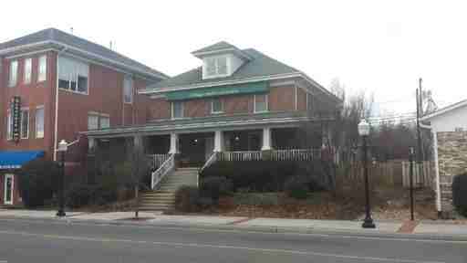 618 N Main St - Photo 2 of 5