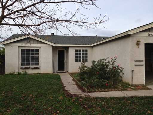 2033 Gleneagle St - Photo 2 of 3