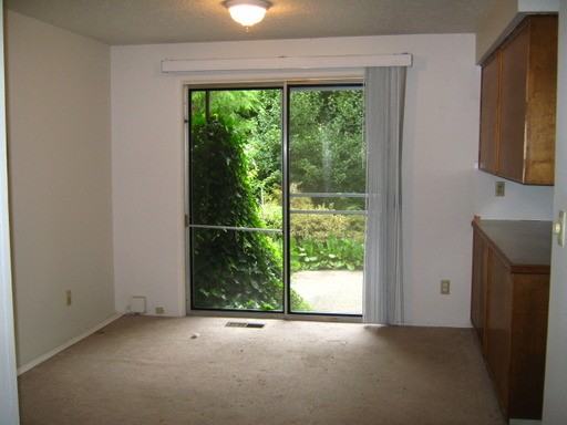 1138 NE 189th Pl - Photo 3 of 10