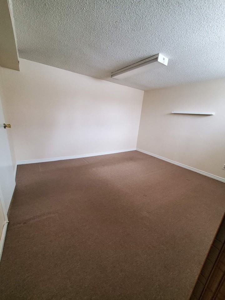 22 Ridgetop Ave - Photo 2 of 8