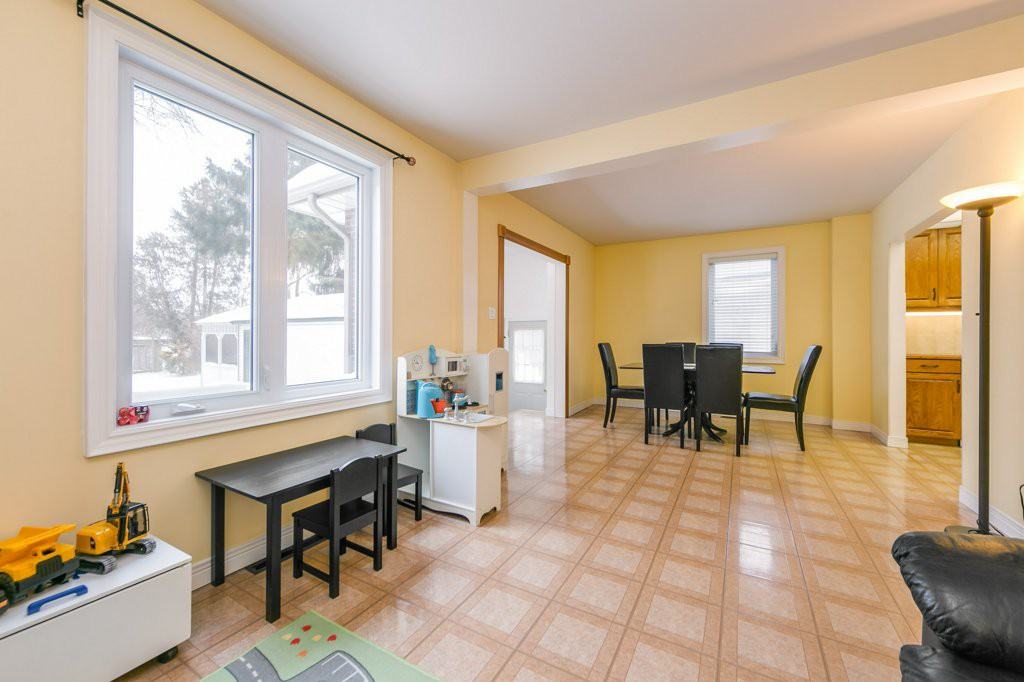 87 Ashbourne Drive - Photo 7 of 24