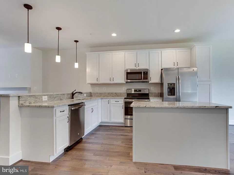 6 Butternut Rd - Photo 2 of 24