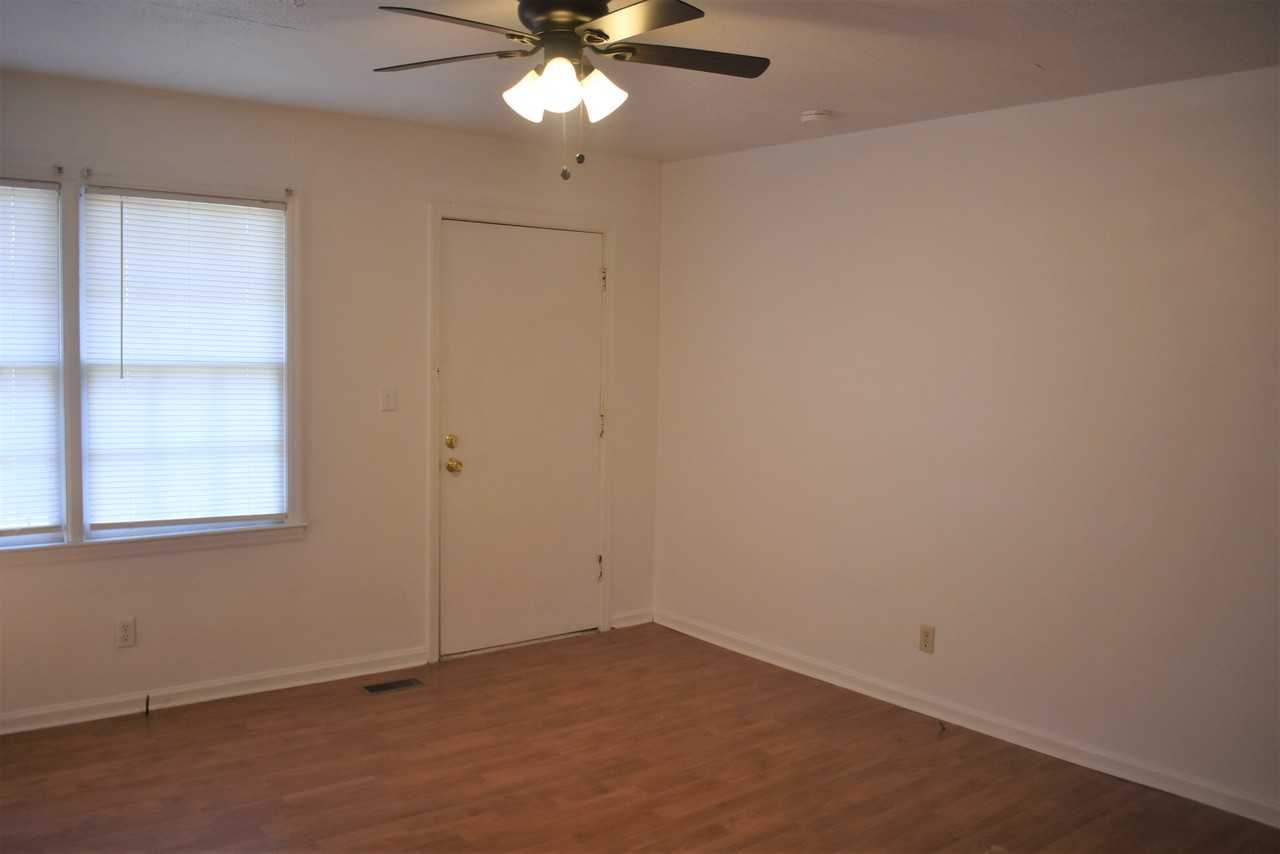 120 Dogwood Avenue - Photo 3 of 6