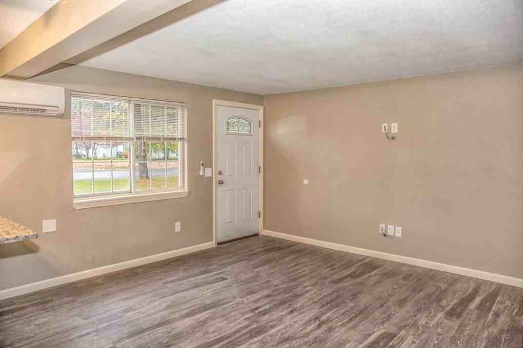 200 Southwick Road #13 - Photo 4 of 12