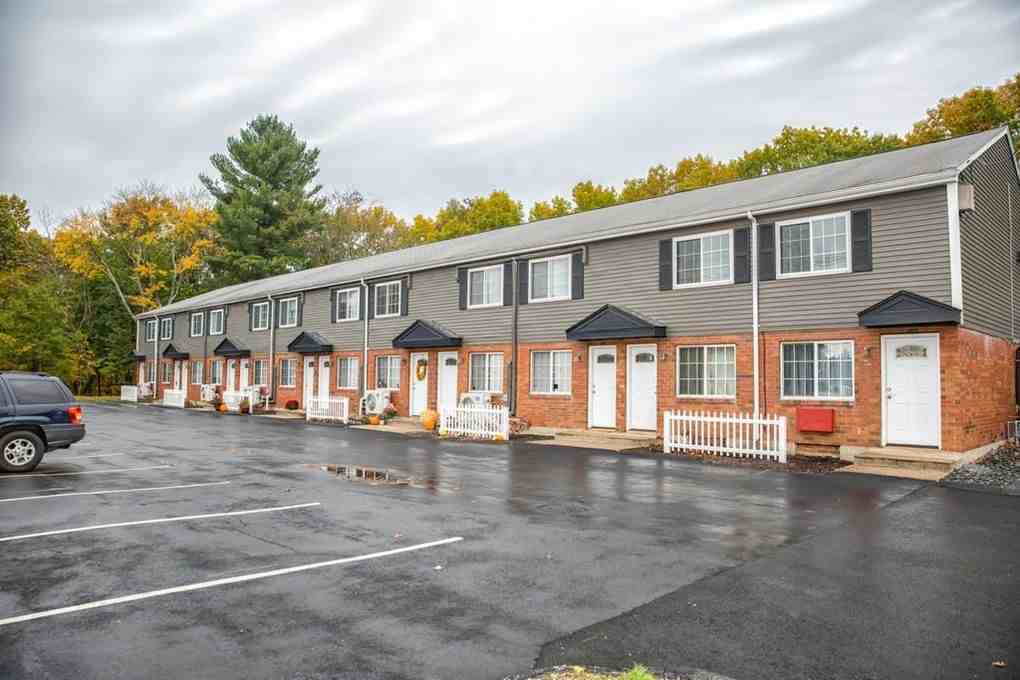 200 Southwick Road #13 - Photo 3 of 12