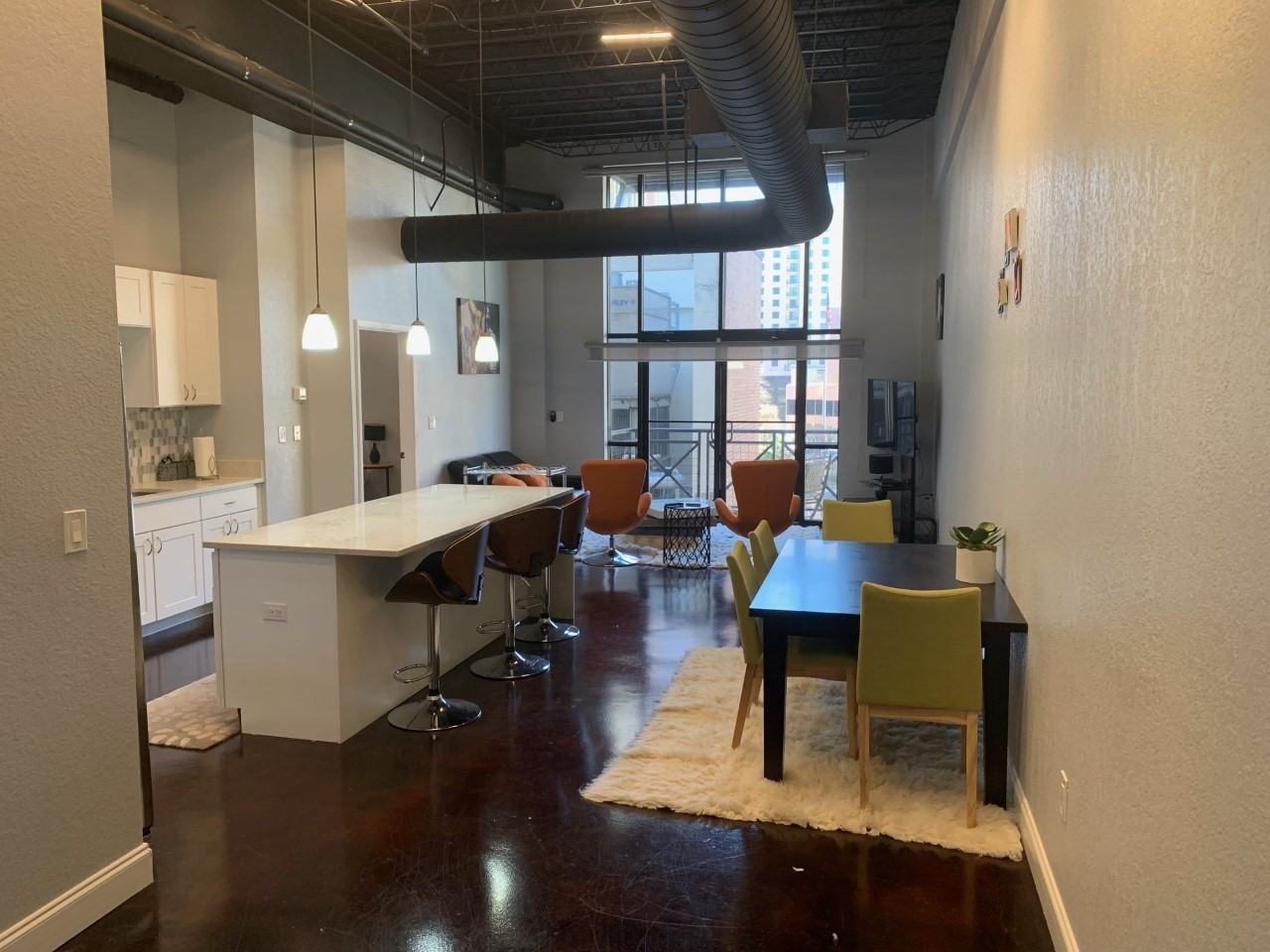 214 E Travis St #305