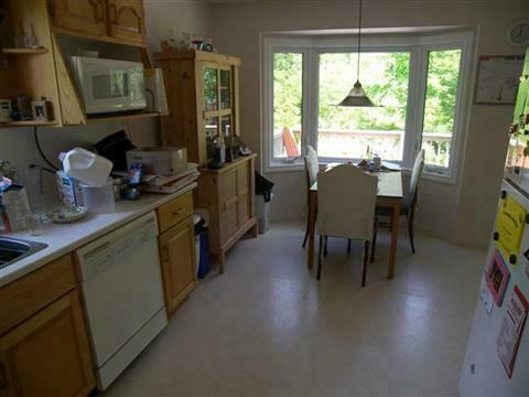 27 Rockcliffe Dr - Photo 3 of 8