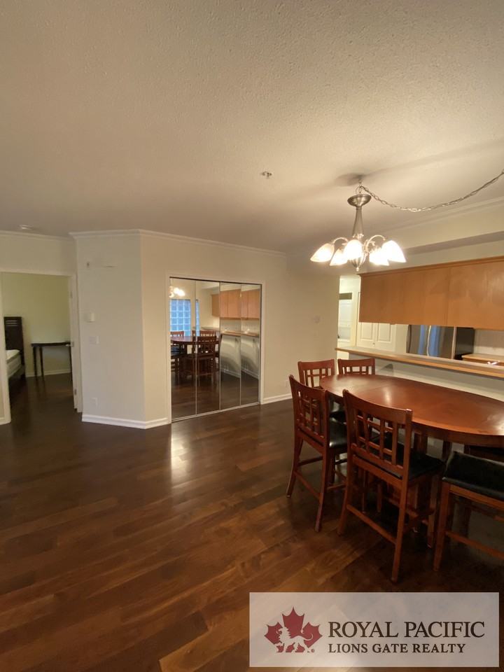 6258 Ash Street - Photo 7 of 20