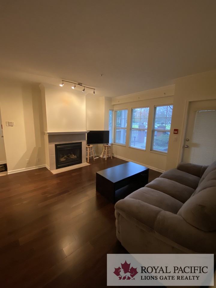 6258 Ash Street - Photo 5 of 20