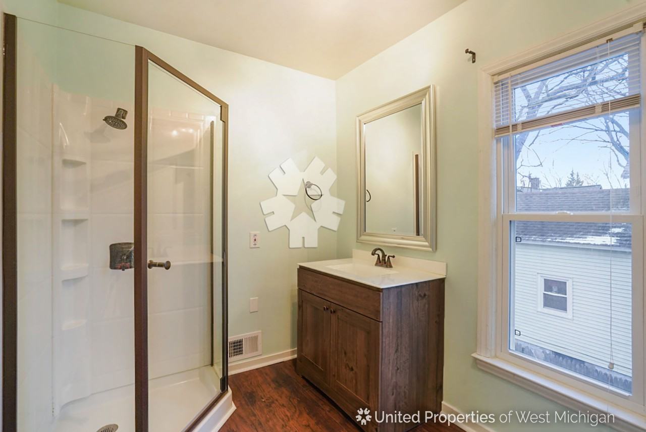 1039 Baldwin Street Southeast #2