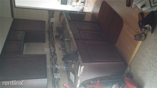 York Townehouses - Photo 3 of 6