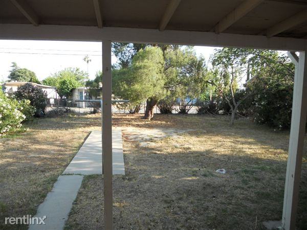 370 E 6th St - Photo 3 of 9