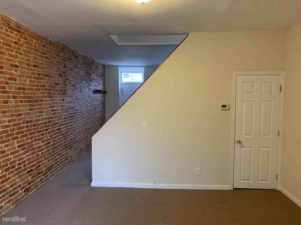 1312 W Pratt St - Photo 2 of 22